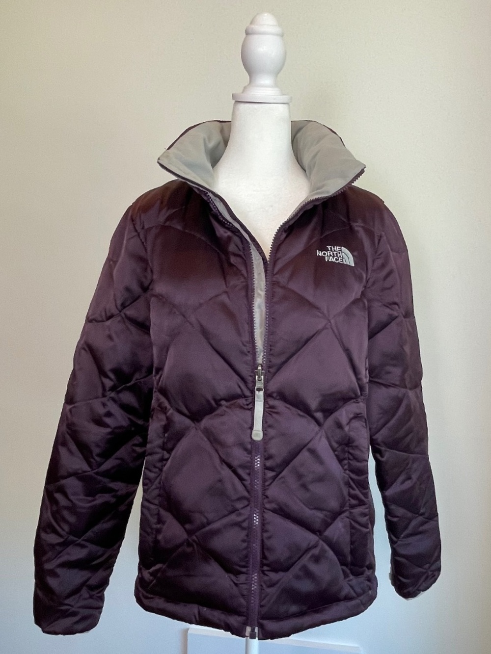 The North Face Women's Aconcagua 550 Down Puffer Jacket Purple Eggplant Medium
